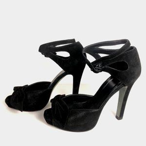 Hoss Black Heels